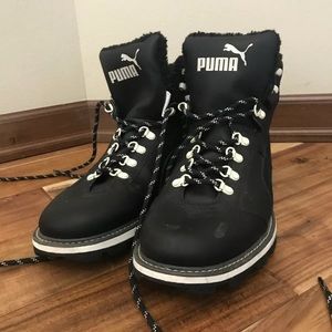 Puma boots worn 3 times in snow